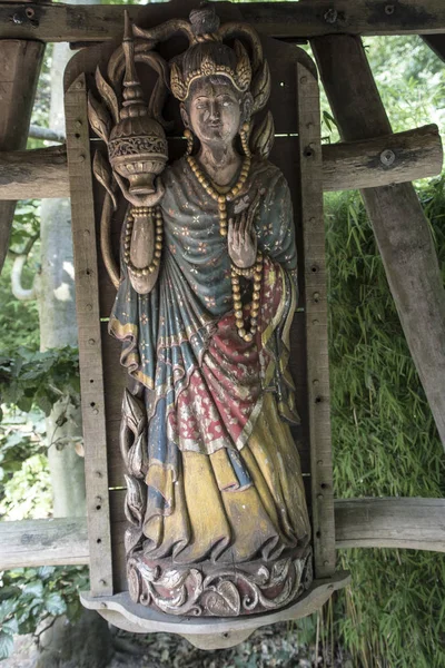 Estátua Madeira Antiga Representando Tara Deusa Compaixão Tradição Indiana — Fotografia de Stock