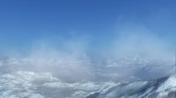 3D παραγόμενο χειμερινό τοπίο: λόφοι της Μίστι στο χιόνι. Χειμωνιάτικη χώρα των θαυμάτων. — Φωτογραφία Αρχείου