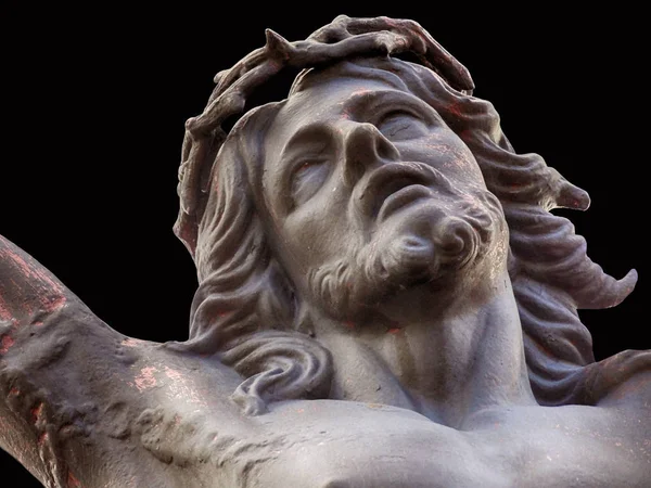 Estátua medieval de Jesus. Ele é a figura central do cristianismo — Fotografia de Stock