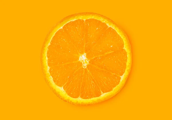 Apelsinfrukt Rund Orange Skiva Isolat Orange Bakgrund Ovanifrån Platt Ligg — Stockfoto