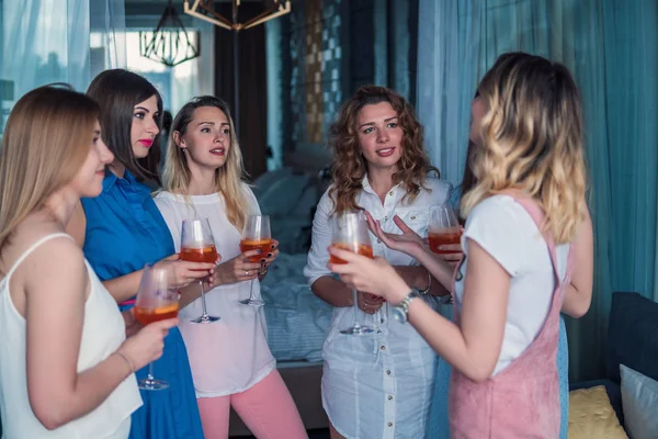 Beautiful Women Friends having Fun At Bachelorette Party — Stok Foto