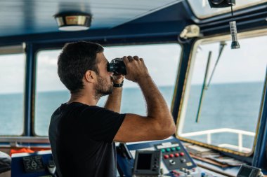 Seyir subayı uyanık dürbün seyir gezinti izle