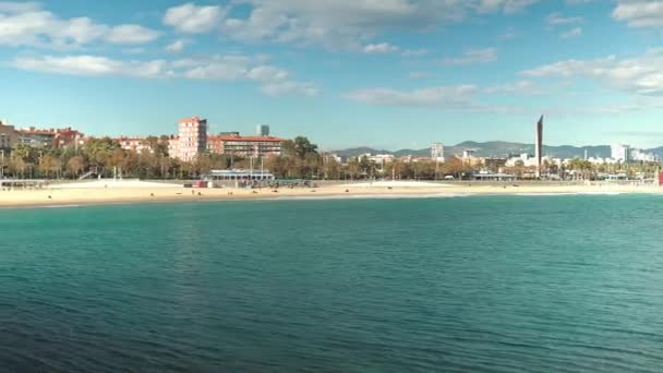 Barcelona Costa Brava Espanha Catalonya belo mar no mar Mediterrâneo — Vídeo de Stock