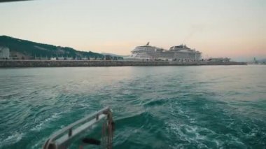 Yelken yarışı. Yatçılık Ege Denizi'nde. Lüks Yat.