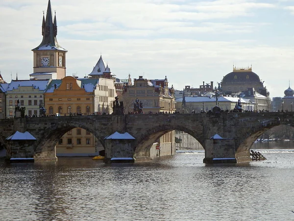 Ünlü Charles Köprüsü Prag Çek Reopublic — Stok fotoğraf