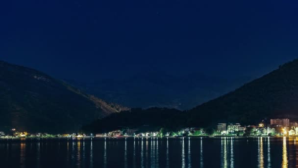 Navega en ferry alrededor de la bahía — Vídeo de stock