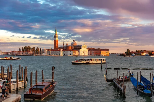 Europa. Italië. Zomer. Mooie plek om te reizen Rechtenvrije Stockfoto's