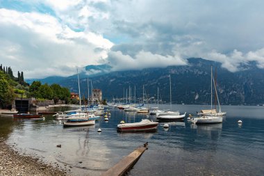 Avrupa. İtalya. Yaz. Seyahat için güzel bir yer.