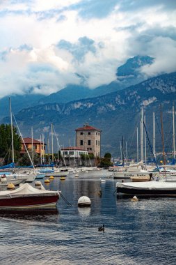 Avrupa. İtalya. Yaz. Seyahat için güzel bir yer.