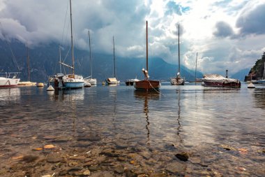 Avrupa. İtalya. Yaz. Seyahat için güzel bir yer.