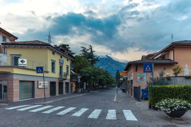 Avrupa. İtalya. Yaz. Seyahat için güzel bir yer.