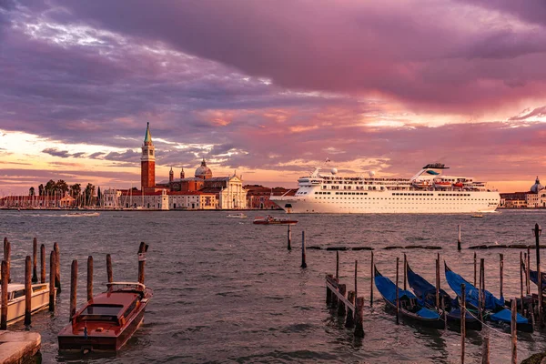 Europa. Italië. Zomer. Mooie plek om te reizen Stockafbeelding