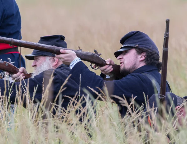 American Civil War Reenactment Soldiers Fight Combat Fullbright Park Union — Stock Photo, Image