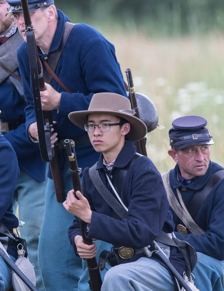 Amerikan İç Savaşı reenactors üzerinde 17 Haziran 2018 Fullbright Park, sendika Gap, Washington savaşta mücadele.
