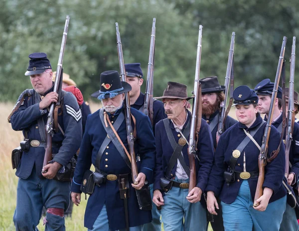 17 Haziran 2018 üzerinde savaş Fullbright Park, sendika Gap, Washington, Amerikan İç Savaşı reenactors yürüyüş.