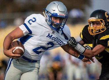 Mcqueen lise vs kurumsal Redding, California ile futbol eylem. 24 Ağustos 2018