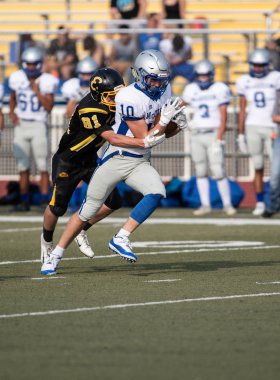 Mcqueen lise vs kurumsal Redding, California ile futbol eylem. 24 Ağustos 2018