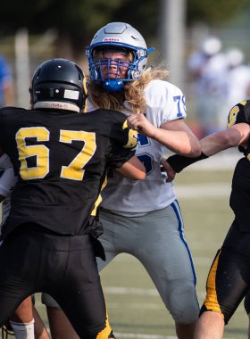 Mcqueen lise vs kurumsal Redding, California ile futbol eylem. 24 Ağustos 2018