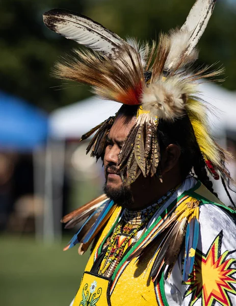 Uczestnik Native American Styl Tańczenia Stillwater Pow Wow Anderson California — Zdjęcie stockowe