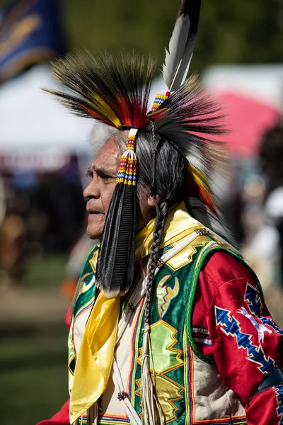 Uczestnik Native American Styl Tańczenia Stillwater Pow Wow Anderson California — Zdjęcie stockowe