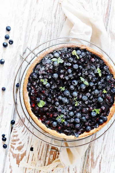 Blueberry Tart Vintage Houten Achtergrond Taart Met Roomkaas Verse Bosbessen — Stockfoto