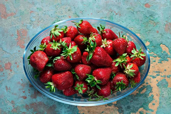 Fresh Ripe Strawberries Glass Dish Blue Background Top View — Stock Photo, Image