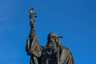 Moscow, Rusya Federasyonu - 16 Ekim, 2018: Moskova, Rusya Alexander bahçelerinde Moskova Patriği Hermogenes'in anıt.
