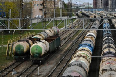 Moskova, Rusya. 2 Mayıs 2020. Moskova, Rusya 'da petrollü tren vagonları.