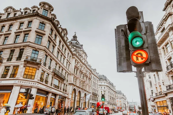 Brighton Inglaterra Octubre 2018 Semáforo Gente Piccadilly Circus Londres Famoso — Foto de Stock