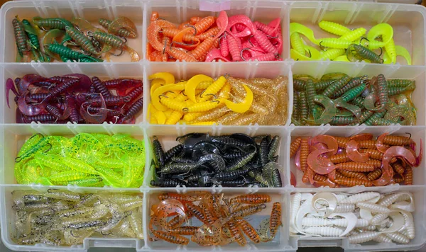 Appâts Colorés Silicone Assortis Dans Une Boîte Plastique Pour Pêche — Photo