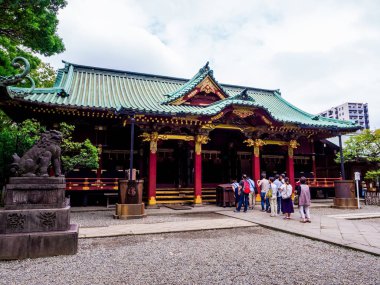 Nezu tapınak veya Nezu Jinja bir geleneksel ve tarihsel Shinto tapınağı, Tokyo, Japonya Eylül 2018 olduğunu.