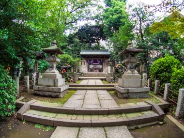 Nezu tapınak veya Nezu Jinja bir geleneksel ve tarihsel Shinto tapınağı, Tokyo, Japonya Eylül 2018 olduğunu.