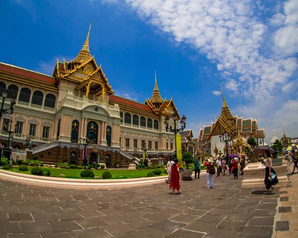 Grand Palace a Wat Phra Keaw v Bangkoku, Thajsko, květen 2019 — Stock fotografie