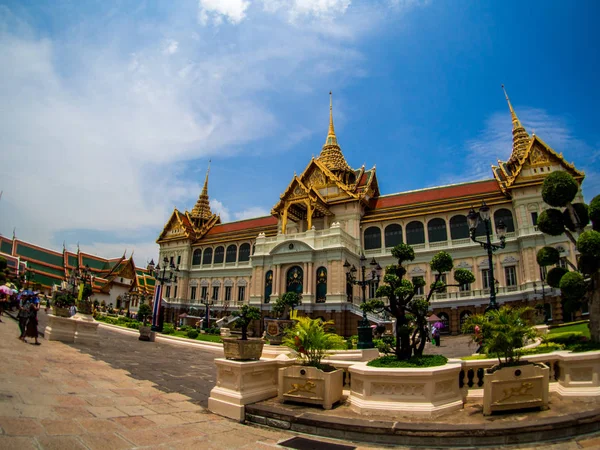 Grand Palace en Wat Phra Keaw in Bangkok, Thailand, mei 2019 — Stockfoto