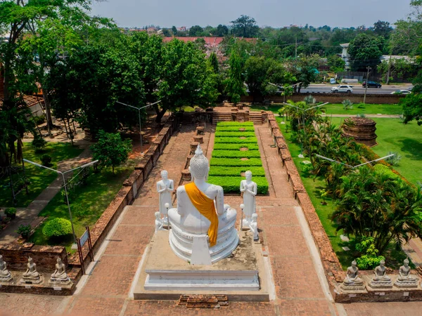 Wat Yai Chaimongkol en Ayutthaya, Tailandia — Foto de Stock