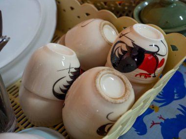 Bir Çin restoranında bir fincan çay