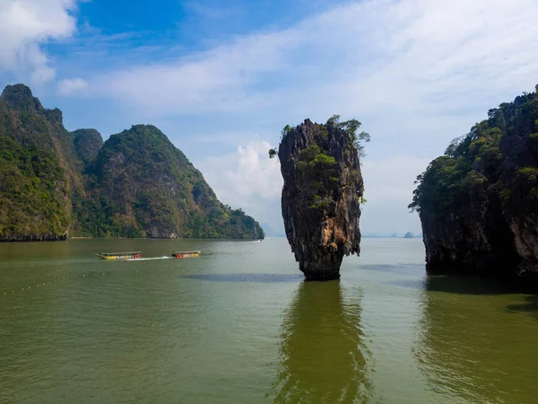 Isla andaman mar en Phangnga Tailandia: Marzo 2019 —  Fotos de Stock