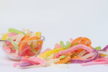 Uzun yumuşak renkli Chewy şekerli ekşi şeker sakızlı tatlı çeşitler 