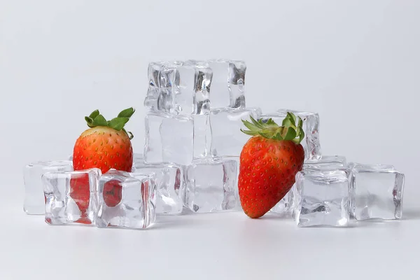 Strawberry Read Ice Cube White Background — Stock Photo, Image