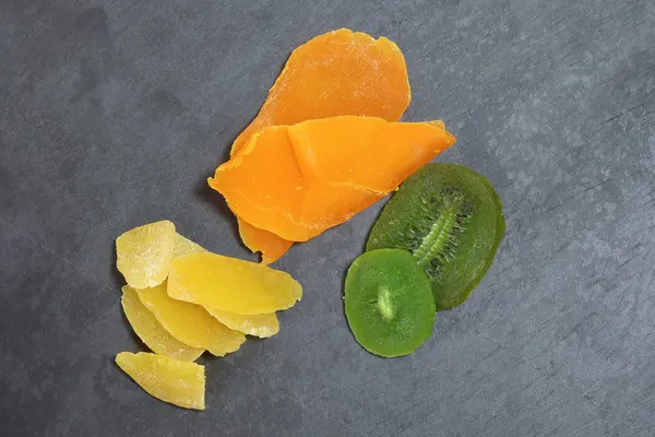 Trocken Konservierte Grüne Kiwi Ananas Reife Fruchtscheibe Bunt Süß Auf — Stockfoto