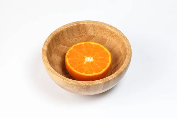 Μισό Μανταρίνι Πορτοκάλι Κομμένο Φέτες Λεμονιού Ένα Μπολ — Φωτογραφία Αρχείου