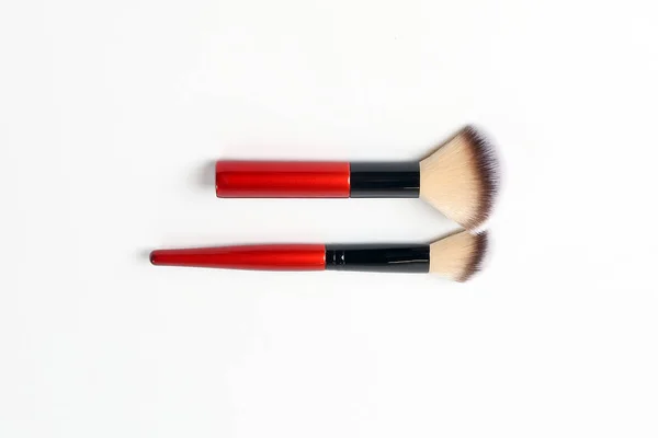 Pinceau Maquillage Rouge Noir Accessoires Beauté Sur Fond Blanc — Photo