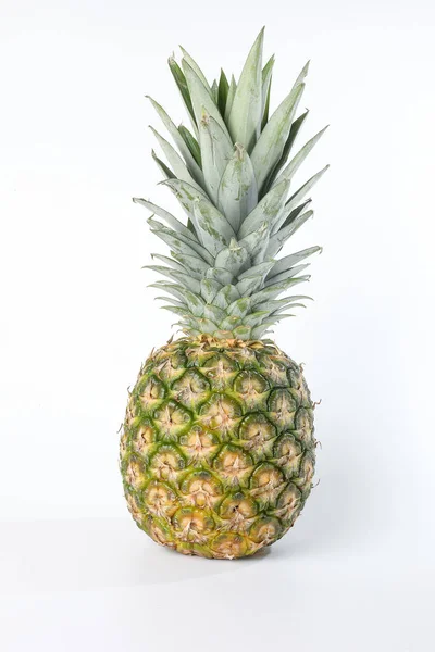 Ananas Ganze Raue Haut Scheiben Geschnitten — Stockfoto