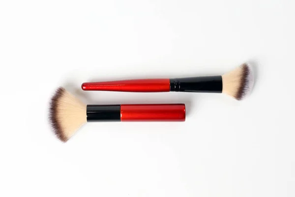 Rood Zwart Make Borstel Beauty Accessoires Witte Achtergrond — Stockfoto