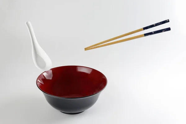Vazio Oriental Japonês Chinês Sopa Tigela Chopstick Elevado Voando Vermelho — Fotografia de Stock