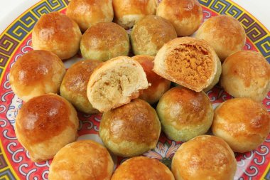 Tambun bisküvileri küçük Tau Sar Pneah ünlü Bukit Tambun Penang lezzetleri Çin tarzı beyaz arka planda