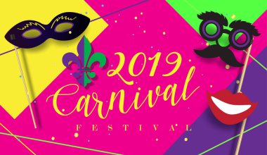 RIO Karnaval Posteri. Müzisyenler, konfetiler, havai fişekler, maske, maskeli semboller. Festival soyut renkli geometrik afiş, bilet, kart. Brezilya karnavalı, Venedik karnavalı, Mardi Gras geçidi, Samba dansı, duvar kağıdı vektör şablonu