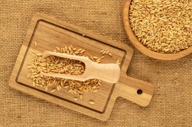 Çiğ yulaf ezmesi, makro, üst manzara..