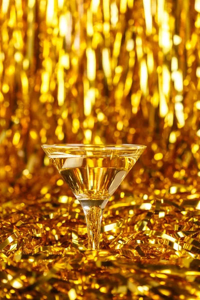 Glas Champagner für das neue Jahr und Weihnachten — Stockfoto
