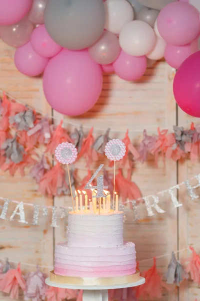 Cream pink cake for girl children's birthday — Stock Photo, Image